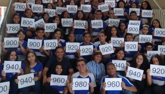 Alunos da escola pública de Belém do Pará mostram notas altas tiradas na redação do Exame Nacional do Ensino Médio de 2022.